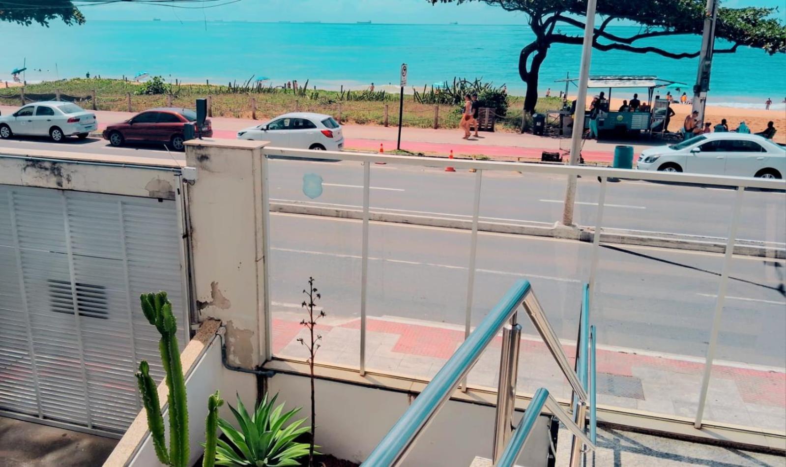 apto na orla de Itaparica, com wifi, área privada e excelente para crianças, terceira idade e pets. Vila Velha  Exterior foto